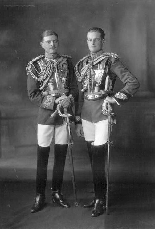 soldiers together 4033