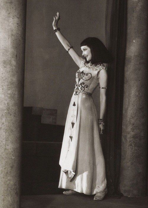 Vivien Leigh in “Caesar & Cleopatra”