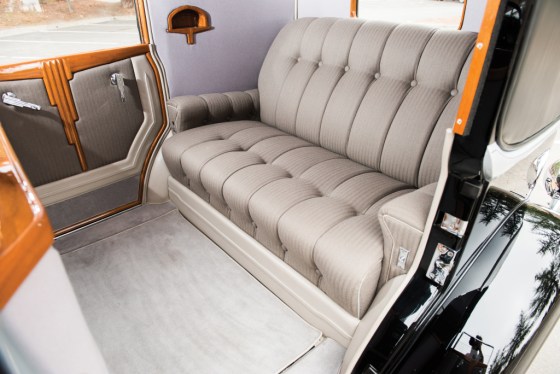 1934-duesenberg-model-j-all-weather-town-car-2