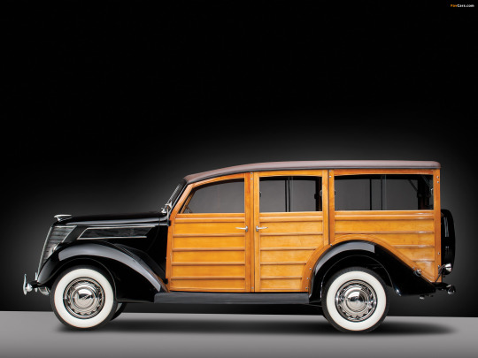 1937-ford-v8-deluxe-station-wagon-1