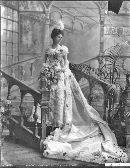 baroness-christine-marie-ludmilla-von-linden-in-court-presentation-dress-1898
