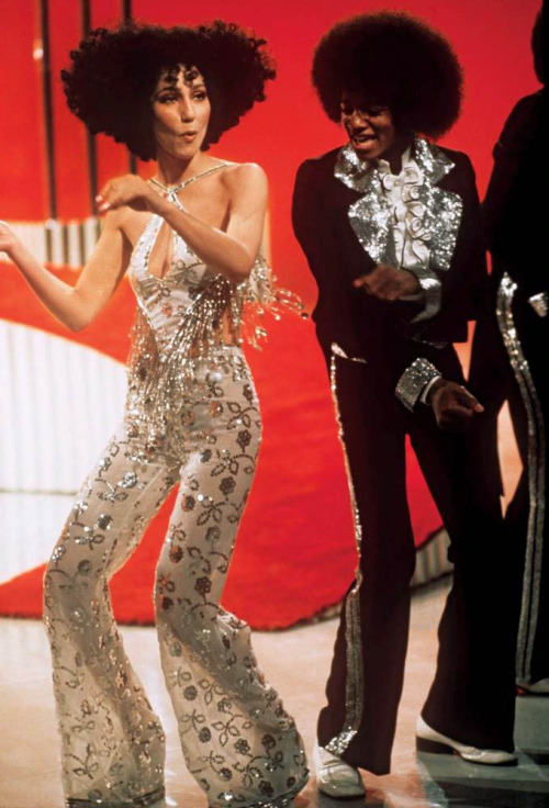 cher-wearing-bob-mackie-and-michael-jackson-1974-by-steve-schapiro