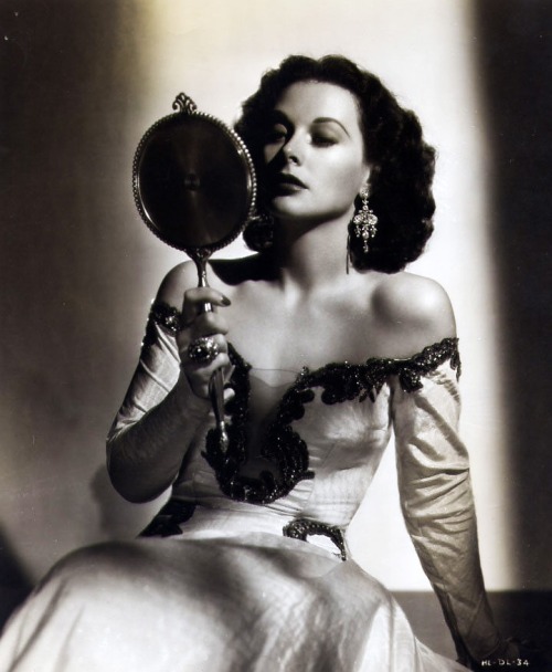hedy-lamarr-1946
