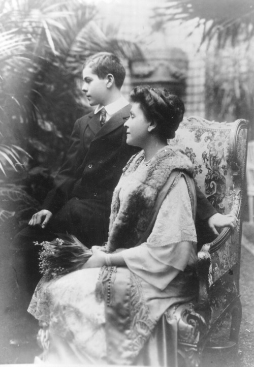 princess-olga-valerianovna-paley-with-her-son-prince-vladimir