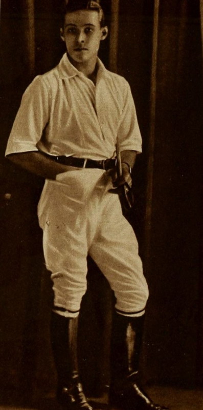 rudolph-valentino-415