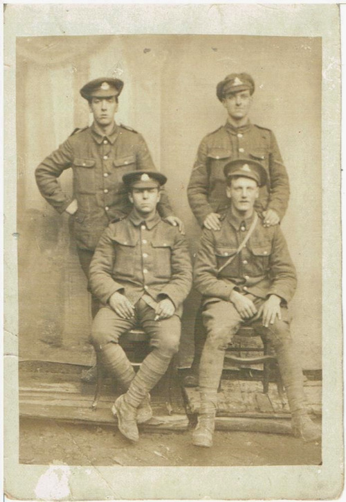 soldiers-together-931