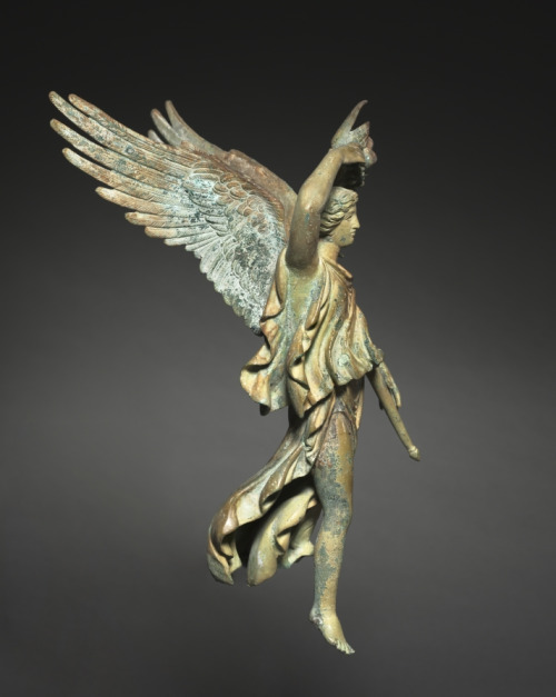 angel-of-victory-501