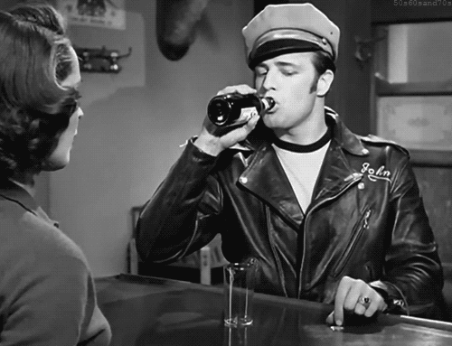 marlon-brando-wlld-one-gif