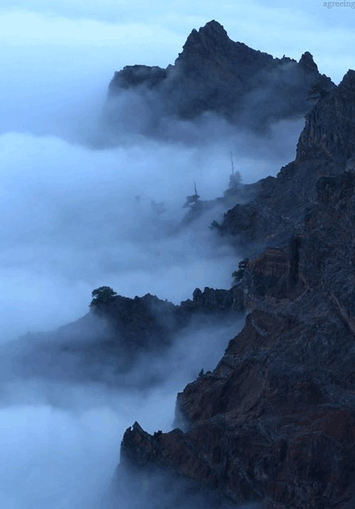 mountain-misty-gif