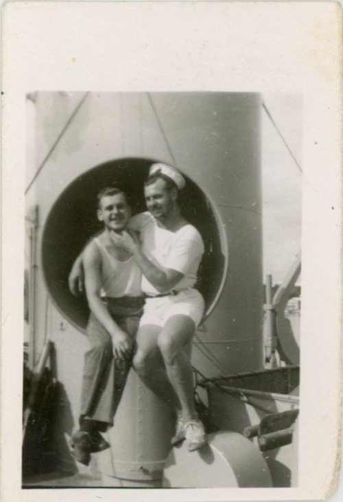 sailors-together-943