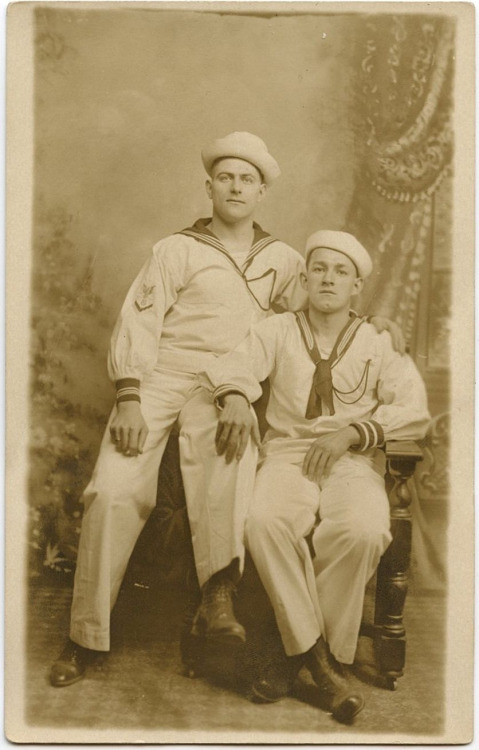 sailors-together-944