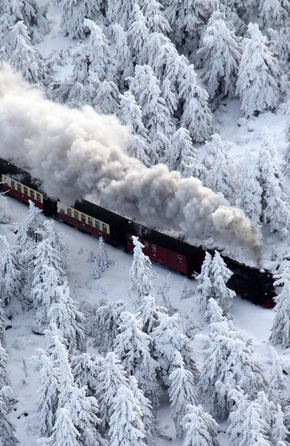 train-snow-1