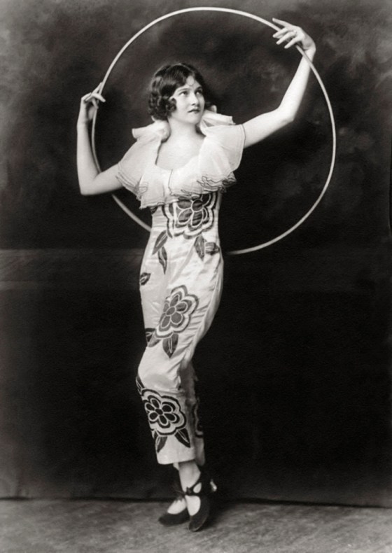 Ziegfeld Model - Non-Risque - by Alfred Cheney Johnston. Restored by Nick and jane. Enjoy!
