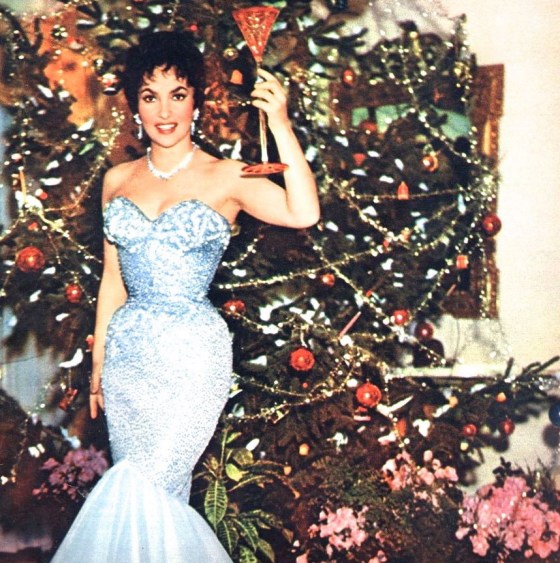 gina-lollobrigida-celebrates-christmas-in-1957