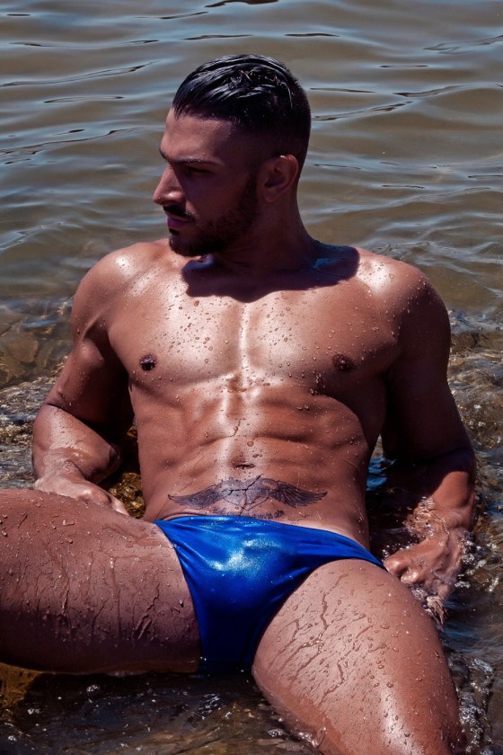 latino-speedo-542
