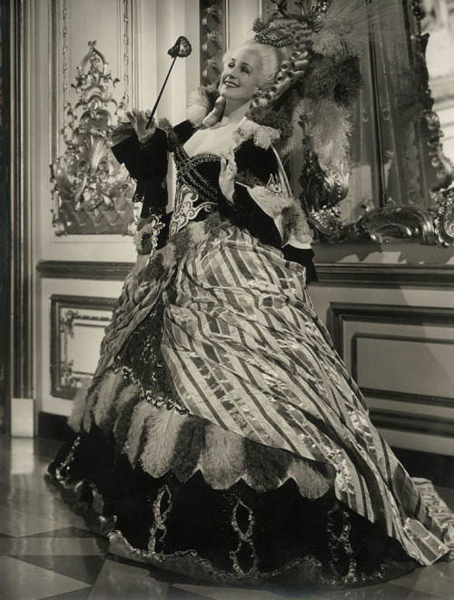 norma-shearer-in-an-adrian-designed-costume-for-marie-antoinette-mgm-1938