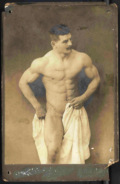 russian-wrestler-679