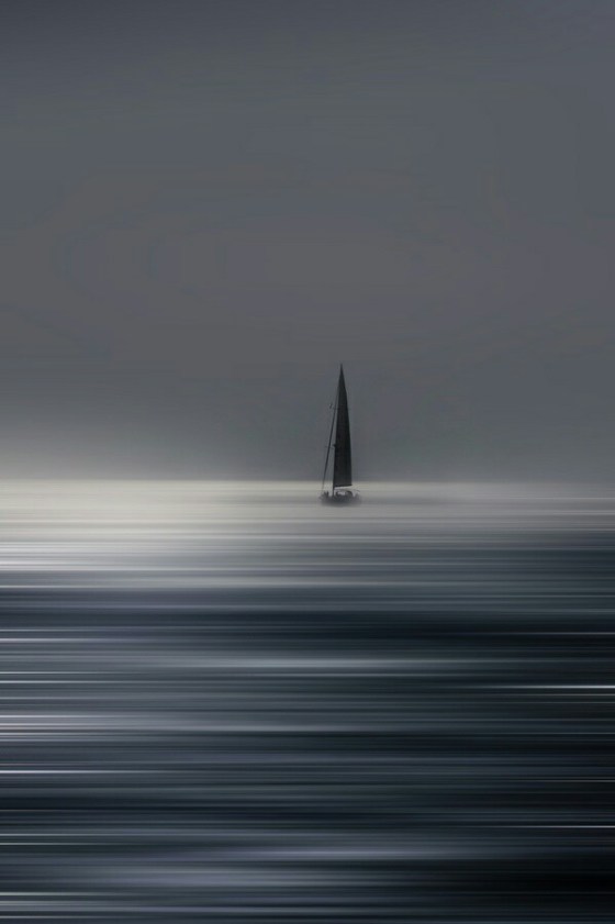 sailboat-grey-by-alex-alp