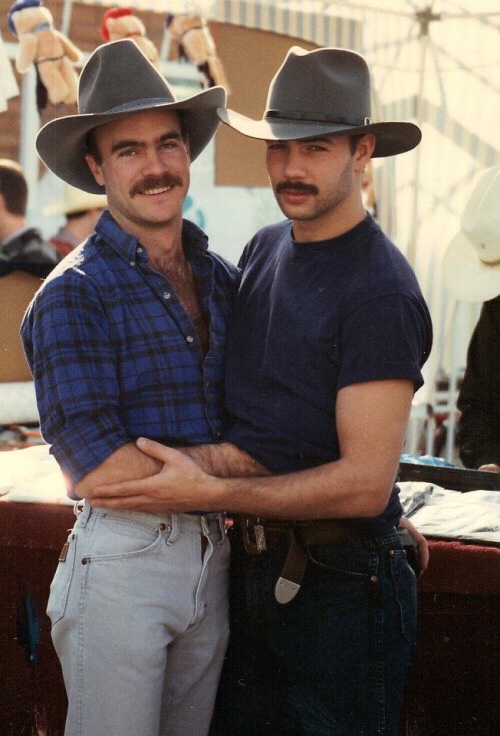 cowboys-together-989