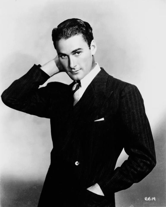errol-flynn-30s-2323