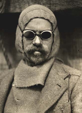 frank-wild-1873-1939-in-summer-garb-during-the-imperial-trans-antarctic-expedition-1914-17-led-by-ernest-shackleton