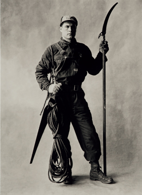 irving-penn-tree-pruner-new-york-1951