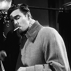 laurence-olivier-250-gif