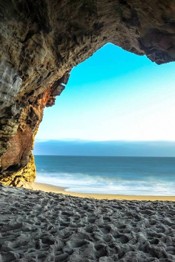 beach-grotto
