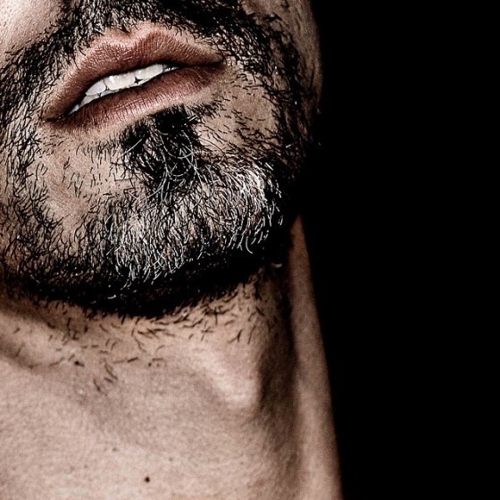 silver-and-black-1281