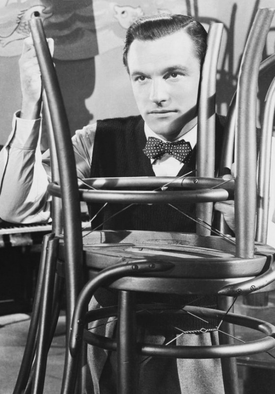 gene-kelly-in-cover-girl-1944