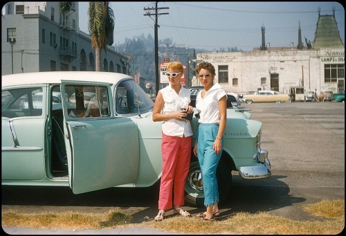 LOS ANGELES TOURISTS 1950s