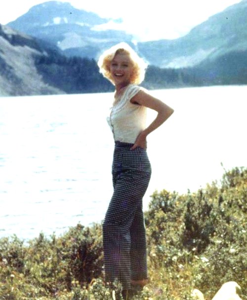 MARILYN CANADA.jpg