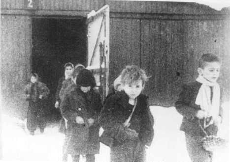 nazi cc kids being freed 1945