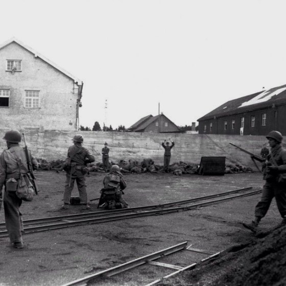 shooting nazis dachau