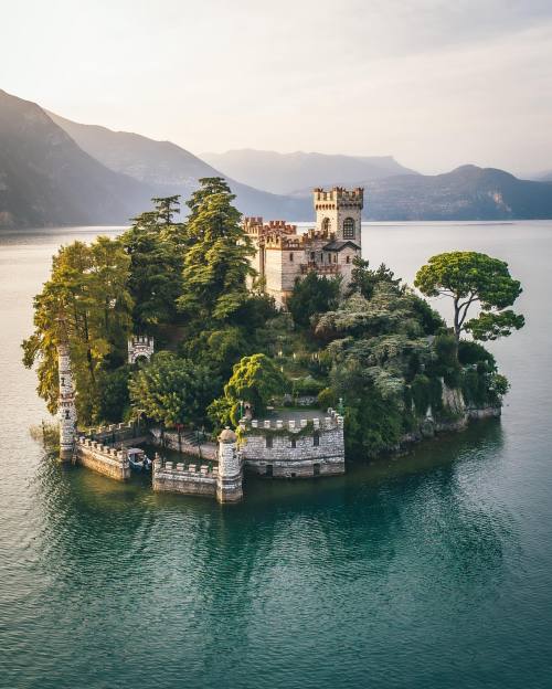 Isola di Loreto Lago d’Iseo Italy