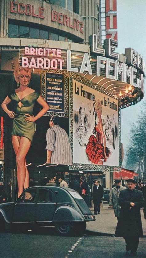 Paris, 1958. Photo by Robert Doisneau