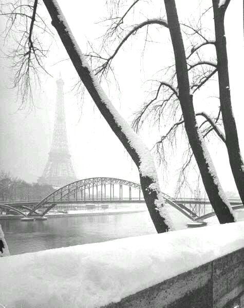 PARIS WINTER 1946