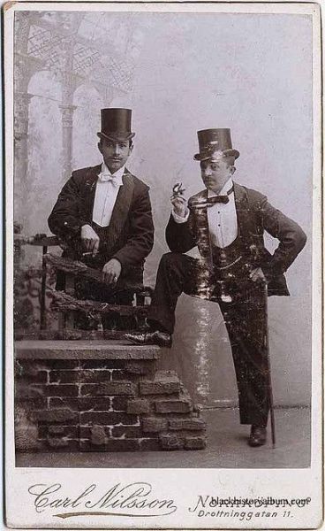 TOP HATS TOGETHER 285