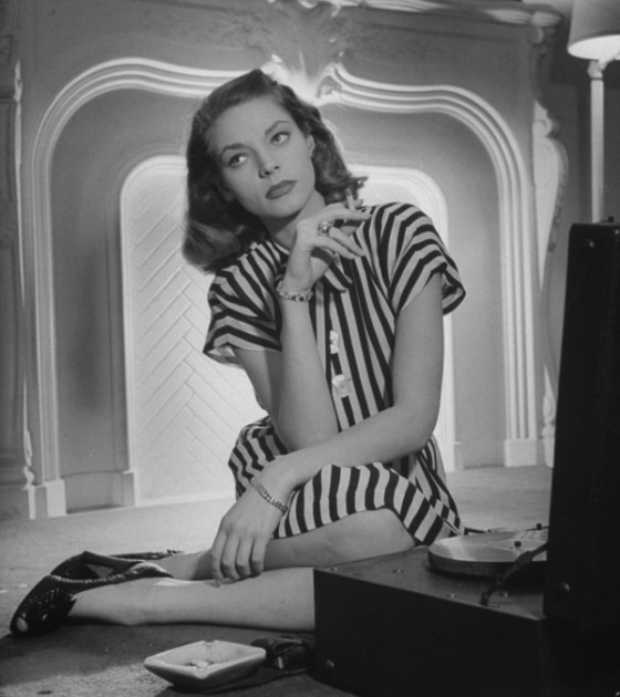 lauren bacall smoking 23
