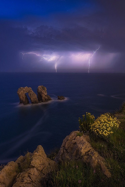 Primavera Tormentosa by Pablo Ruiz