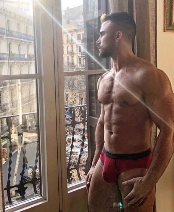 RED UNDERWEAR 975954