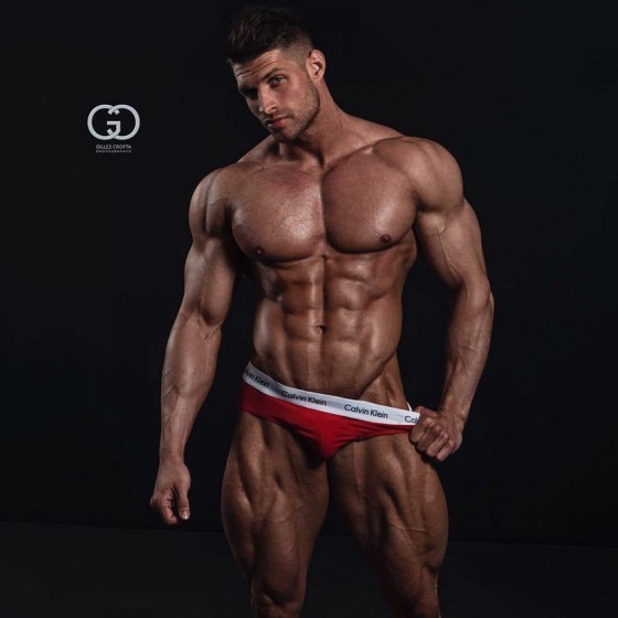 RED UNDERWEAR 975958