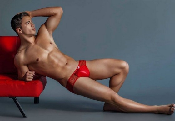 RED UNDERWEAR 975968