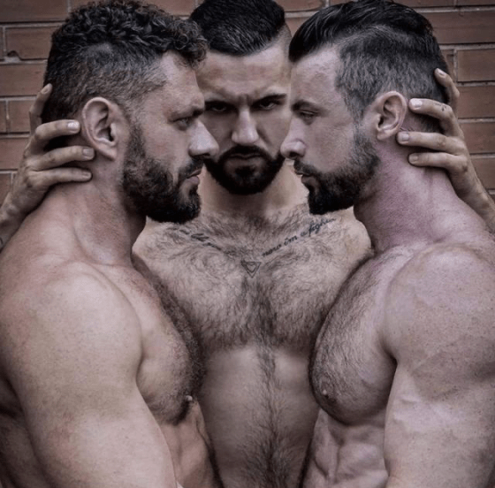 3 MEN TOGETHER 27564