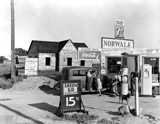 GAS STATION 30s
