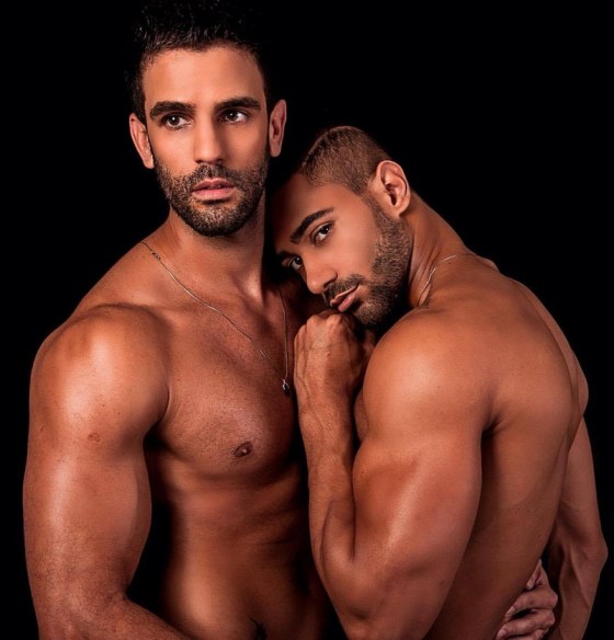 MEN TOGETHER 23880249