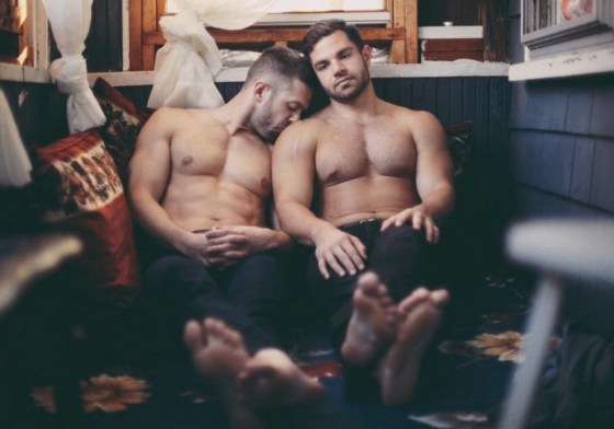 MEN TOGETHER 23880252