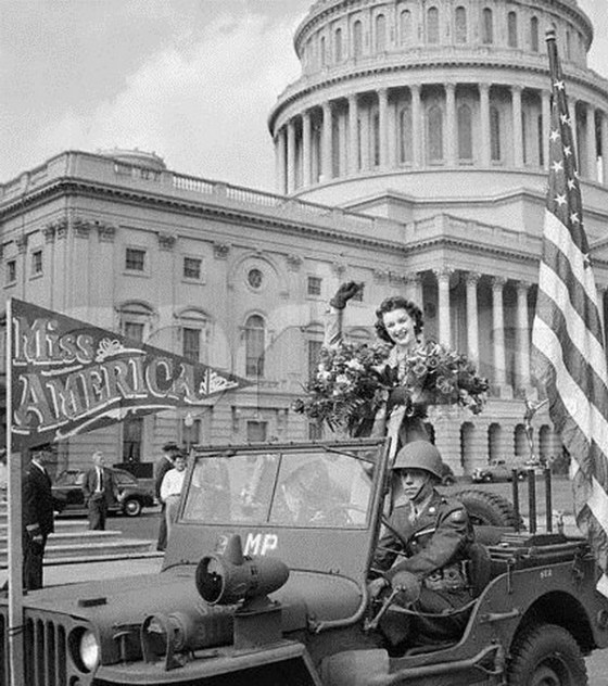 MISS AMERICA 1942