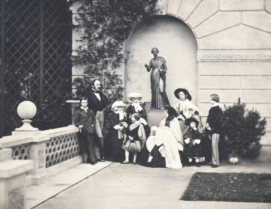 QUEEN VICTORIA AND FAMILY 25