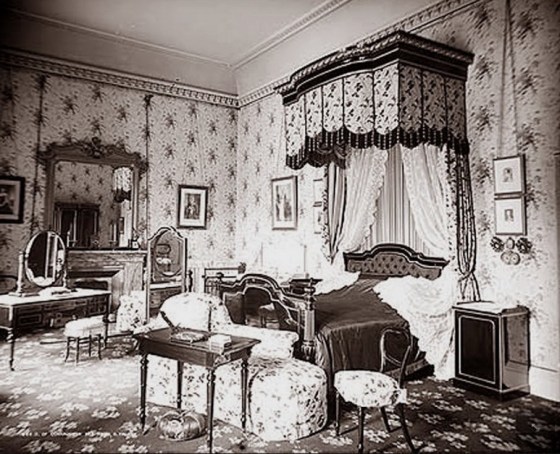 QUEEN VICTORIA'S BOUDOIR